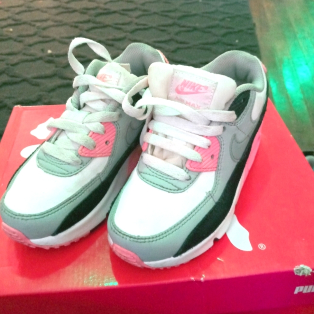 Shoes